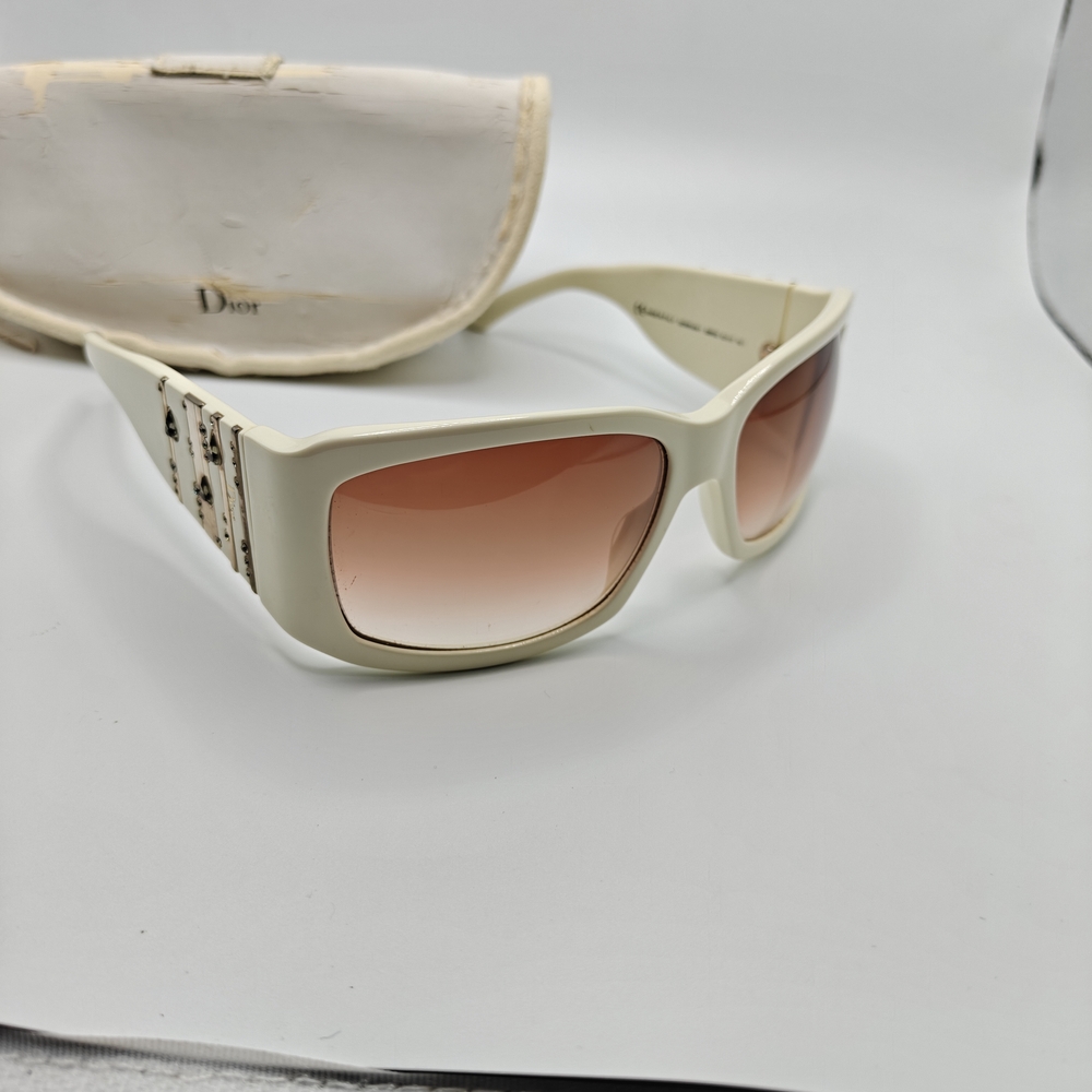 Christian Dior Rain 1 Ivory Frame & Brown Gradien Sunglasses with Gold Detailing - Picture 2 of 16